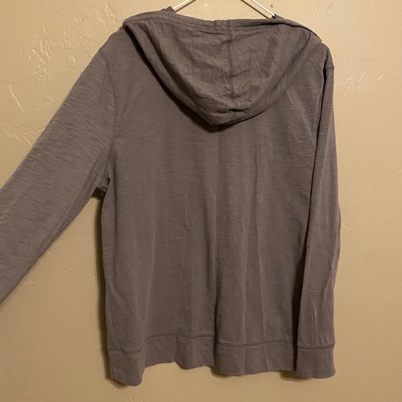 Old Navy Sweatshirt - Picture 2 of 8